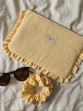 Charger l'image dans la galerie, 📦 Ensemble Pochette à froufrou et son chouchou jaune