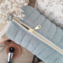 Charger l'image dans la galerie, ✄   Trousse de toilette - Adèle