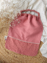 Charger l'image dans la galerie, ✄ Serviette élastique maternelle personnalisable