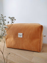 Charger l'image dans la galerie, ✄ Trousse de toilette - velours côtelé au choix