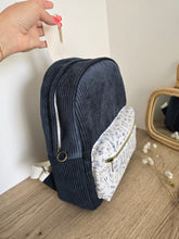 Charger l'image dans la galerie, ✄ Sac à dos maternelle "Théo" velours bleu pétrole