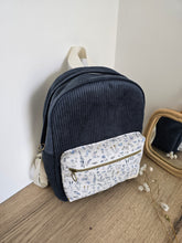 Charger l'image dans la galerie, ✄ Sac à dos maternelle "Théo" velours bleu pétrole
