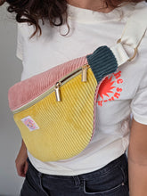 Charger l'image dans la galerie, 📦 Sac banane Adulte COLORBLOCK "Girls just wanna have fun"