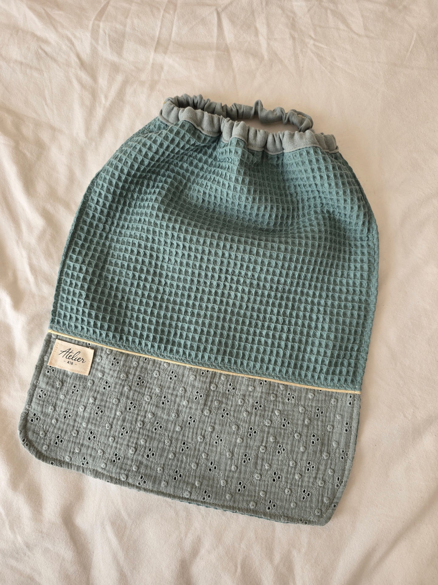 ✄‎ ‎ Serviette élastique maternelle personnalisable