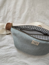 Charger l'image dans la galerie, ✄‎ ‎ Sac banane COLOBLOCK - Rayure sauge
