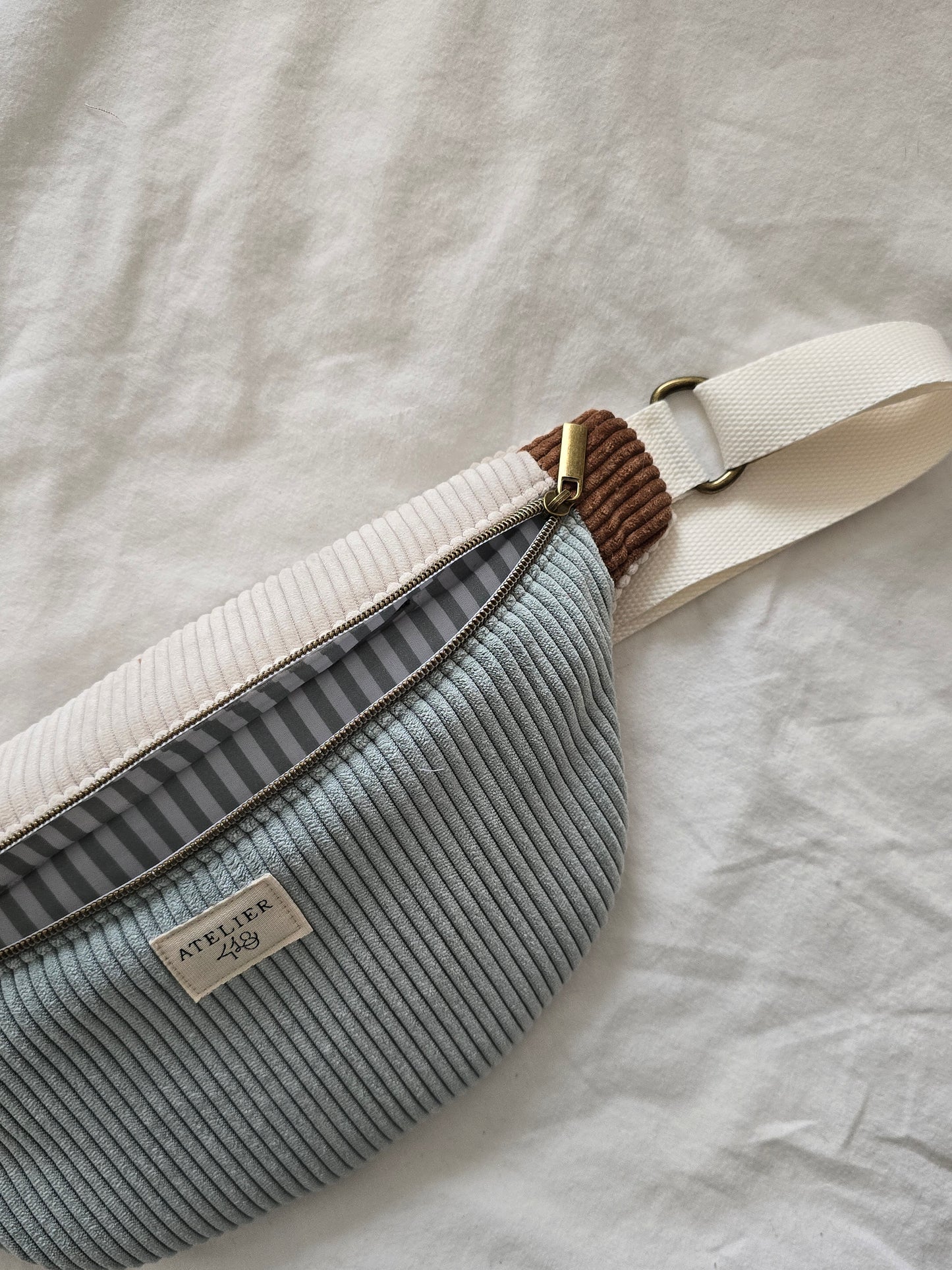 ✄‎ ‎ Sac banane COLOBLOCK - Rayure sauge