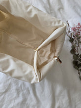 Charger l'image dans la galerie, ✄‎  ‎ Trousse de toilette - Simone
