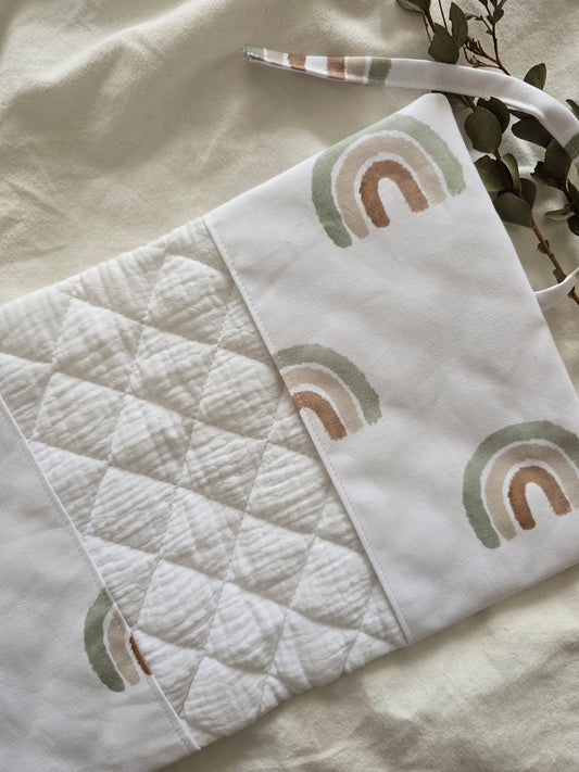 EN STOCK - Protège Carnet de Santé - Arc en ciel