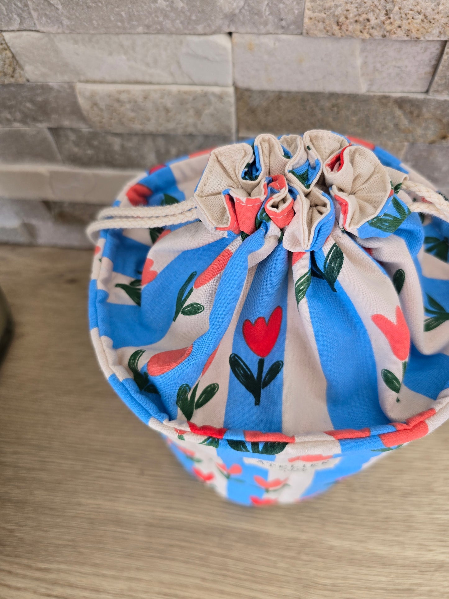 ✄‎ ‎ Panier de rangement Tulipes