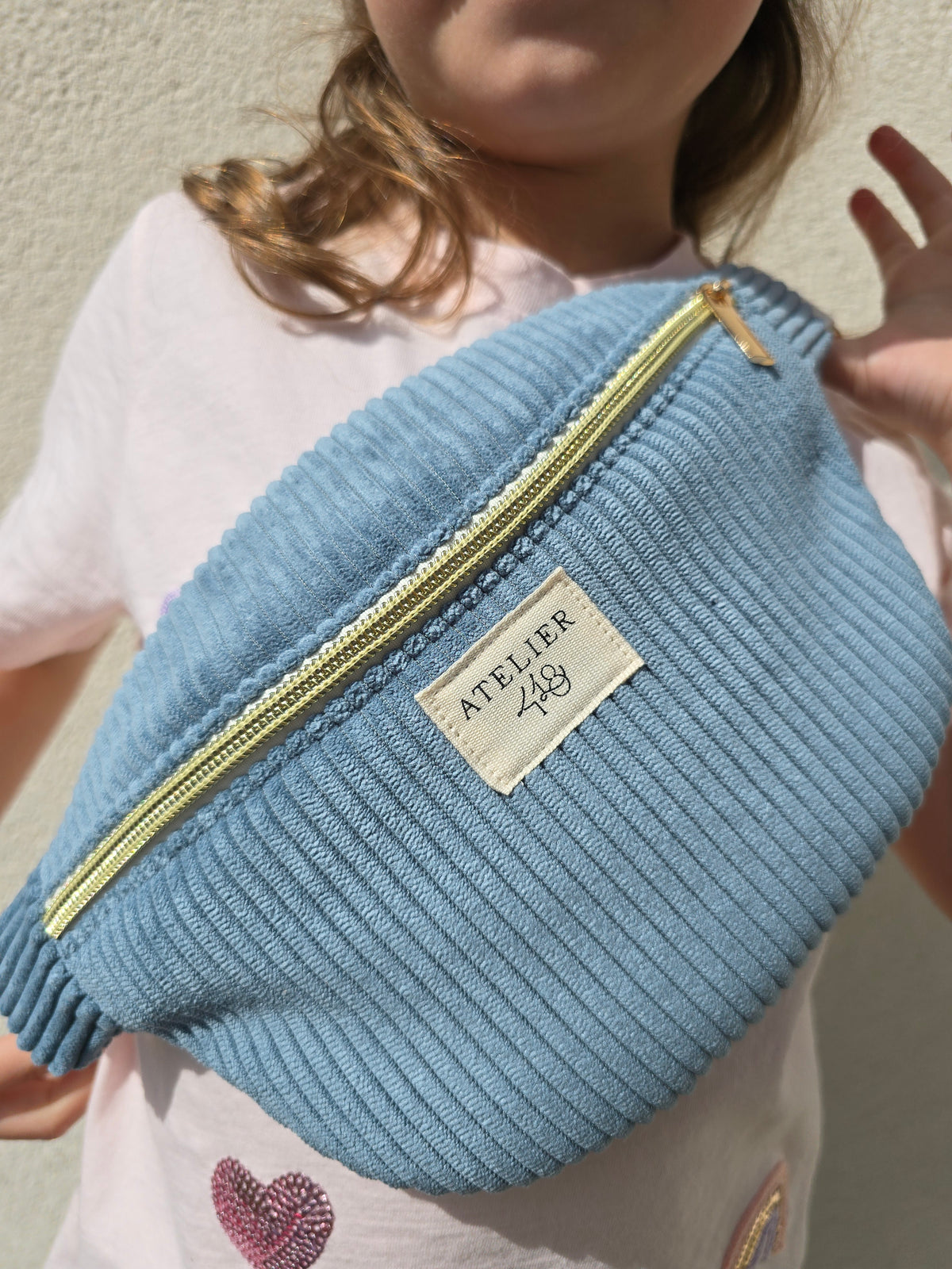 EN STOCK -  Sac Banane Enfant Velours Jeans - Fleurs bleues