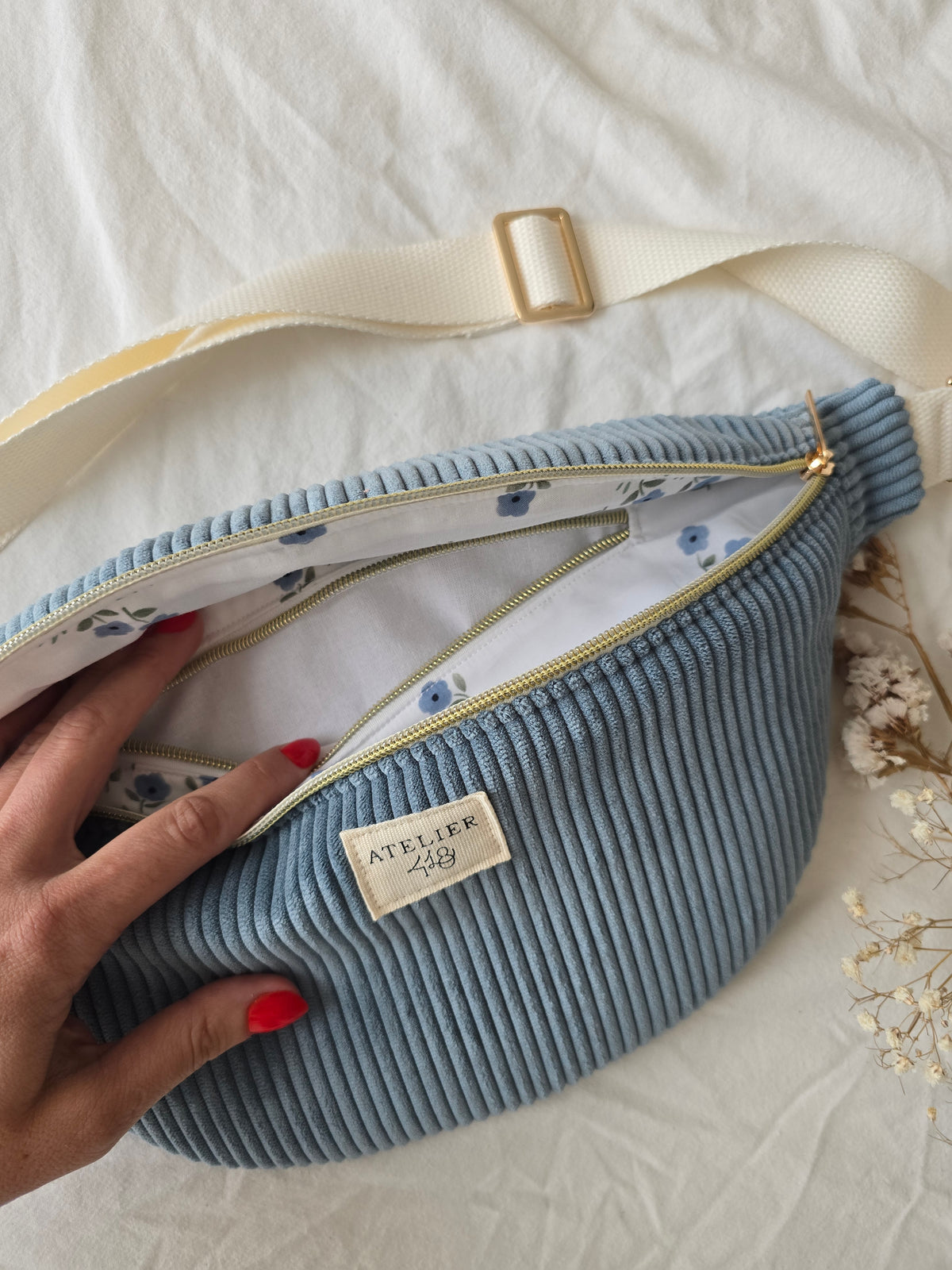 ✄‎ ‎ Sac banane Adulte Velours Jeans - Fleurs bleues