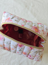 Charger l'image dans la galerie, 📦 Trousse de toilette Rosie

