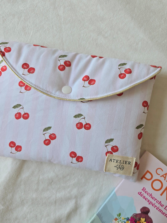 EN STOCK - Pochette à Livre / Tablette Cerise