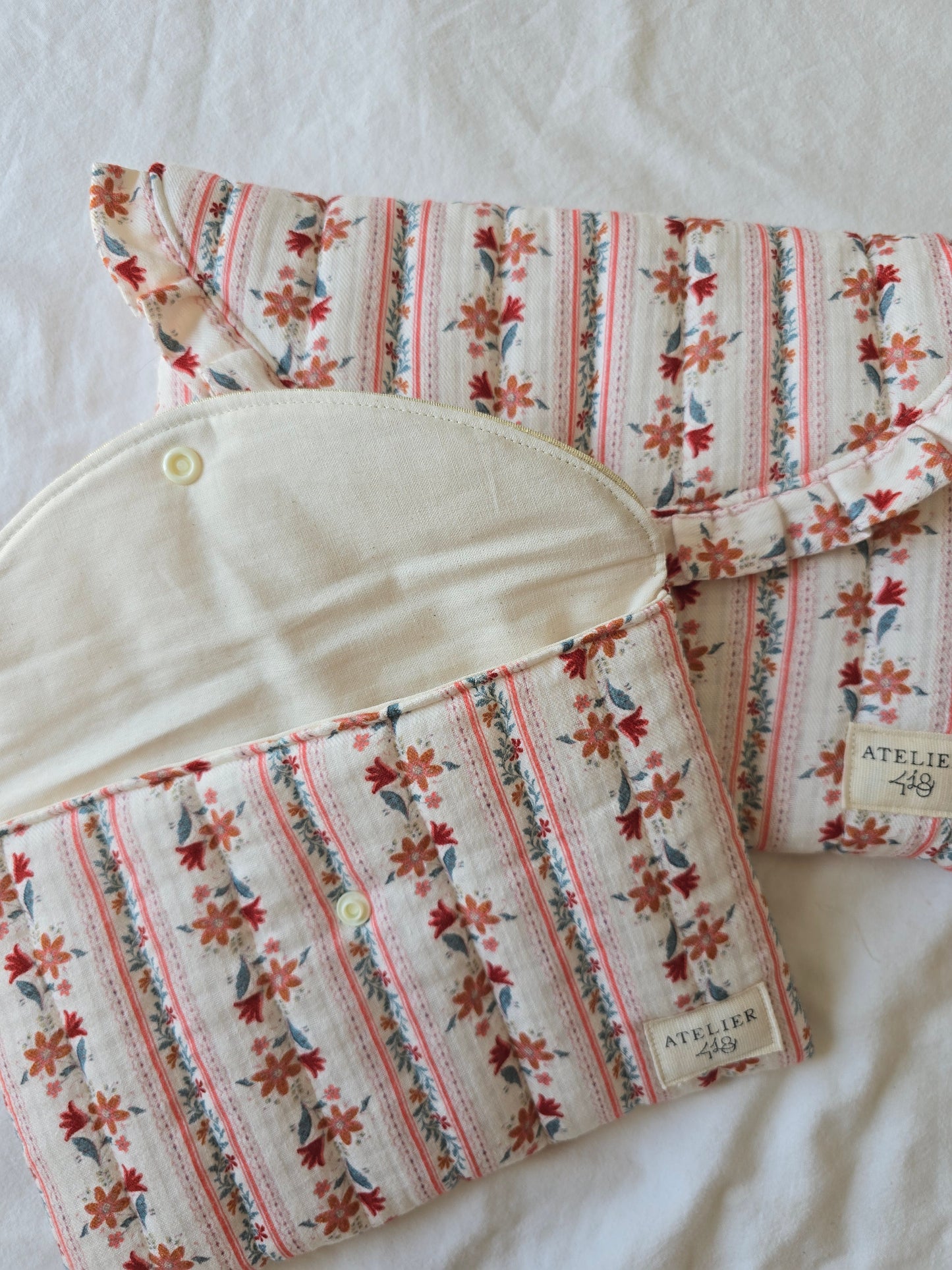 EN STOCK - ‎Pochette à Livre / Tablette Juliette
