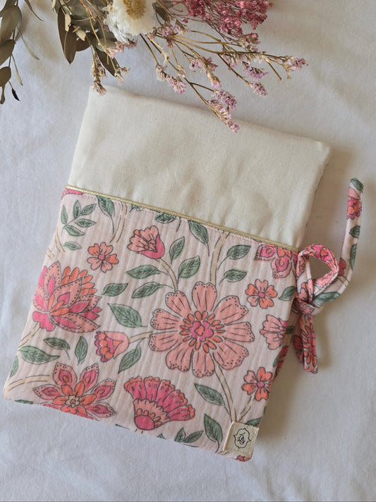 EN STOCK - Protège Carnet de Santé - Sara
