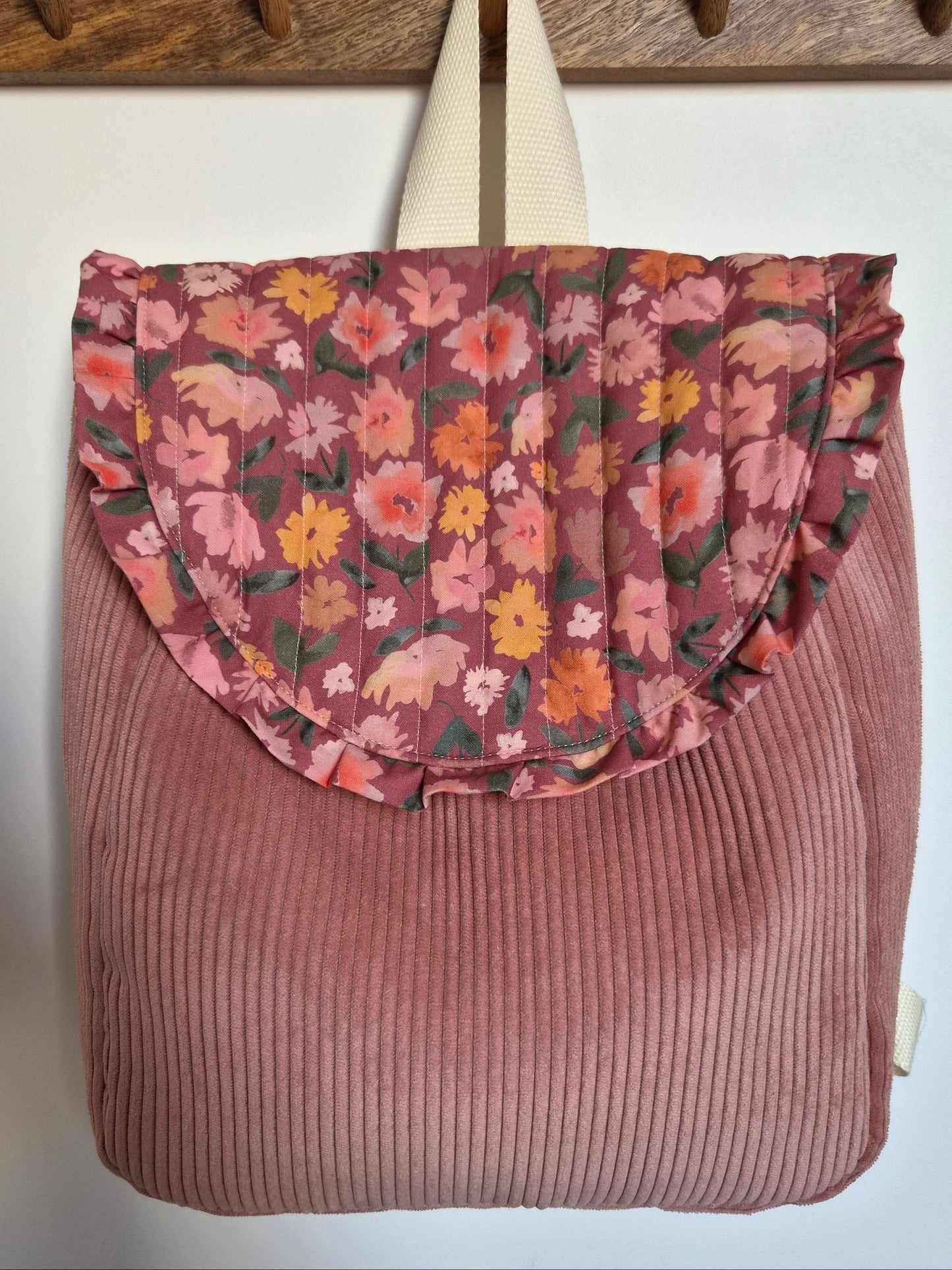EN STOCK - ‎Sac à dos maternelle à rabat Rose - Camélia Aubergine