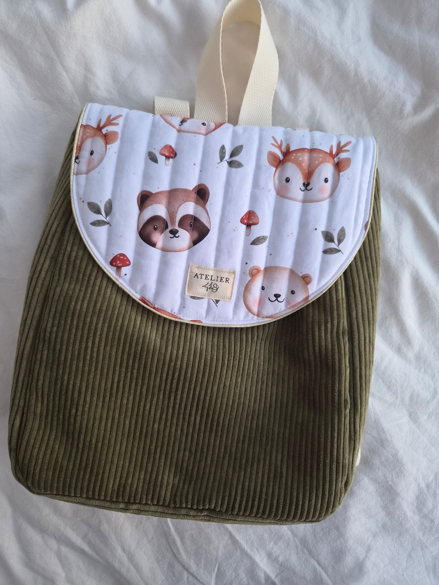 ✄‎ ‎ ‎Sac à dos maternelle à rabat Kaki - Aventuriers des Bois