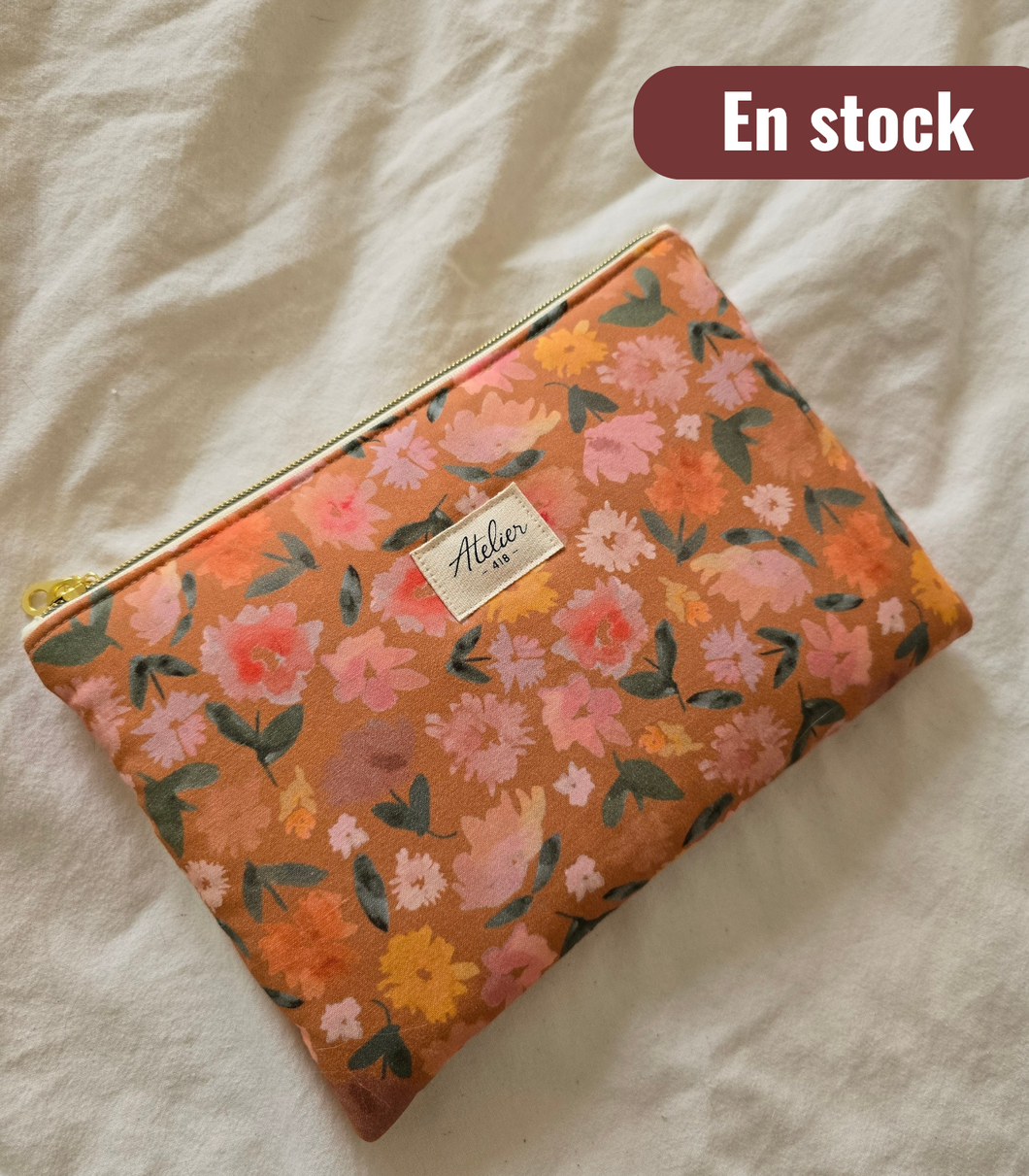 ①‎ ‎ Pochette plate S Camélia ocre