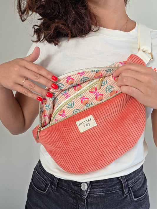 EN STOCK - Sac banane Suria / Velours Corail