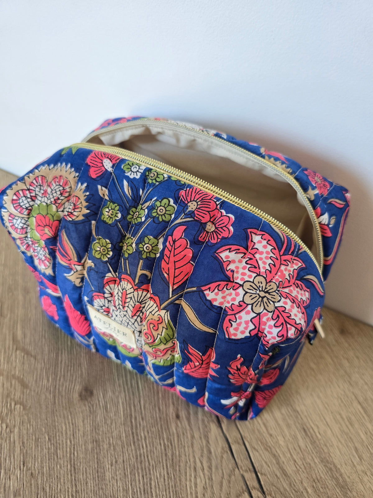 EN STOCK - Trousse de toilette Jai Ho (édition unique)