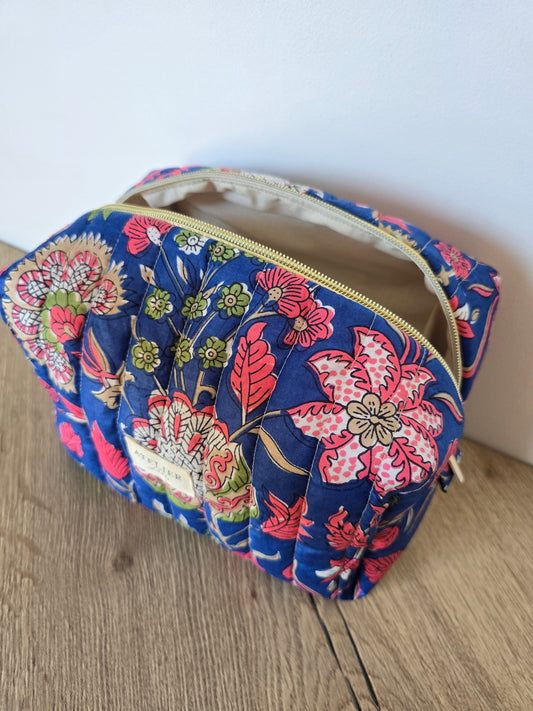 EN STOCK - Trousse de toilette Jai Ho (édition unique)