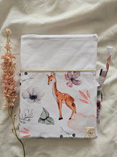 Charger l'image dans la galerie, 📦 Protège Carnet de Santé "Biche rose"
