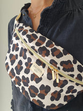Charger l&#39;image dans la galerie, ①‎ ‎ Sac banane Léopard

