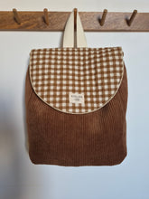 Charger l'image dans la galerie, ✄‎ ‎ Sac à dos maternelle à rabat personnalisable - couleur et motif au choix
