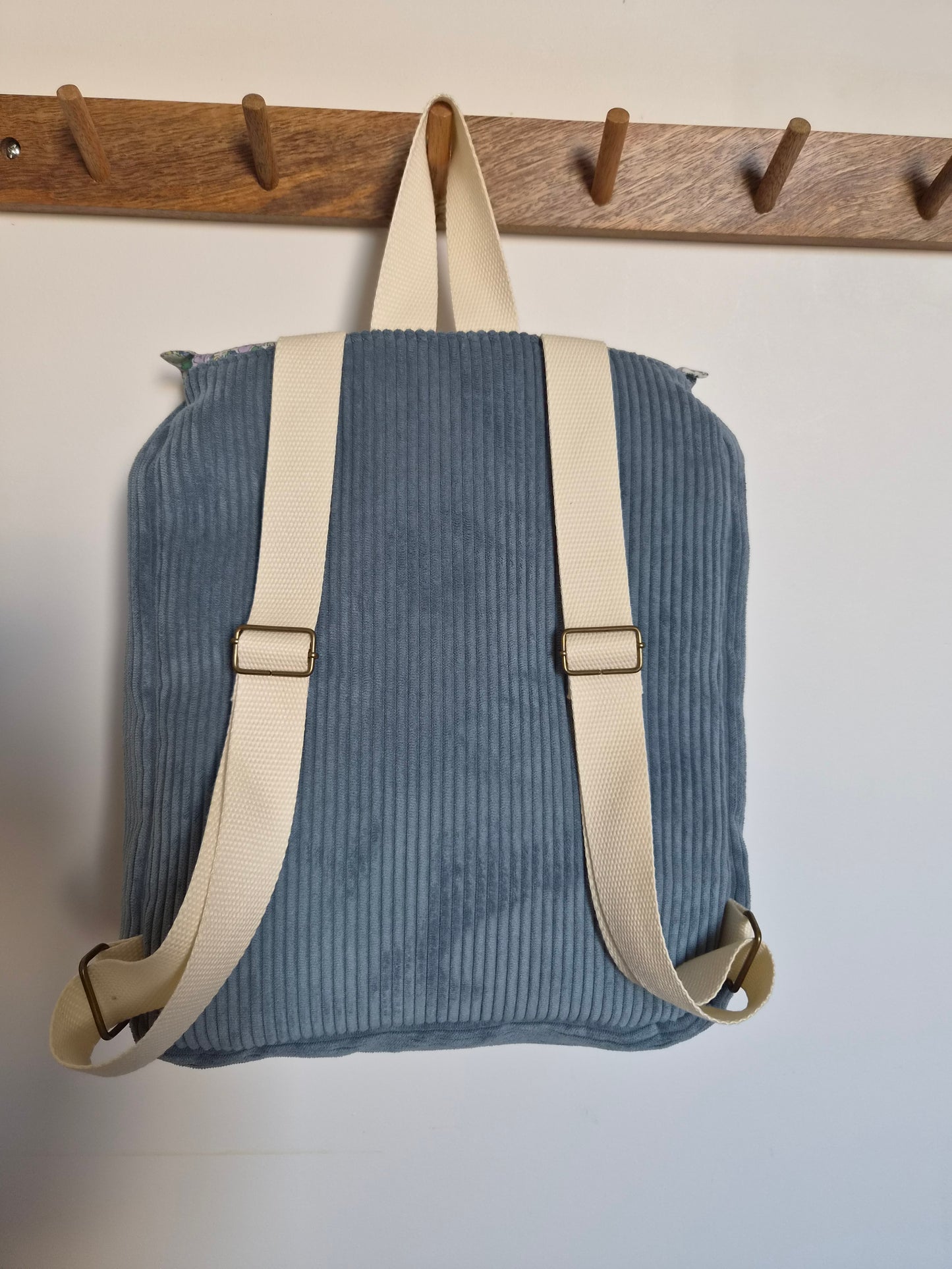 ✄‎ ‎ Sac à dos maternelle à rabat Jeans - Liberty Dahlia