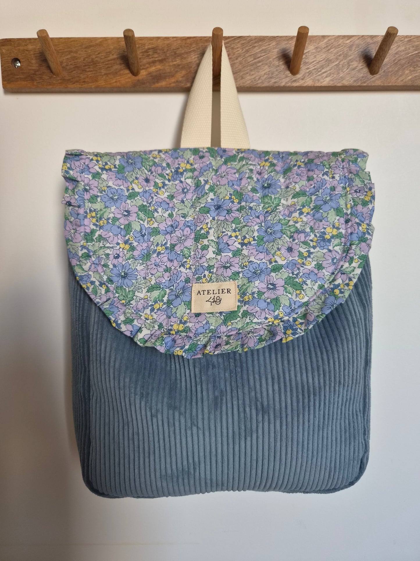 ✄‎ ‎ Sac à dos maternelle à rabat Jeans - Liberty Dahlia